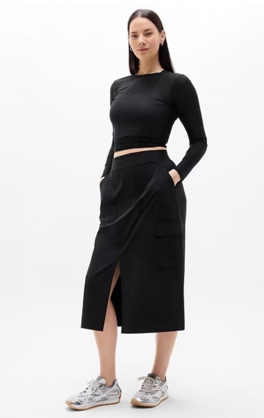 Athleta Brooklyn Heights High Rise Cargo Midi Skirt Black Utility Size 10